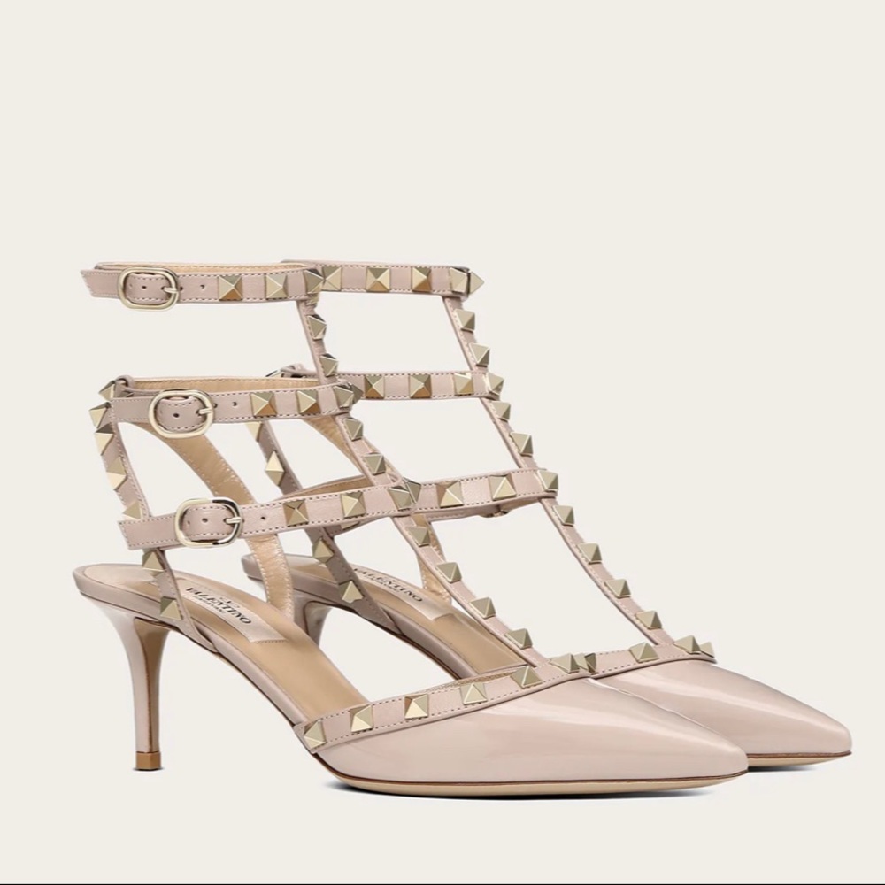 Valentino Garavani Rockstud Caged Pumps 65MM in Poudre. Size 10.5 US / 40.5 EU
